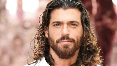 Oyuncu Can Yaman din değiştirdi iddiası. Ateş olmayan yerden duman çıkmaz