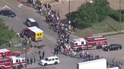 ABD'de alışveriş merkezine silahlı saldırı. Çok sayıda ölü ve yaralı var