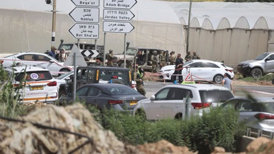 Yahudi yerleşimciler, Kudüs'te yasa dışı yerleşim birimi kurdu