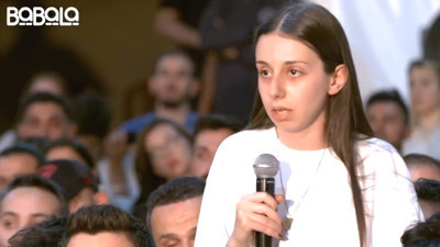 ‘Ben 6 gün boyunca annem ve babamın yanarak ölmelerini izlemek zorunda kaldım’ Depremzede kadın herkesi ağlattı