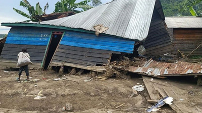 Kongo'da en az 100 işçi heyelan nedeniyle madende mahsur kaldı