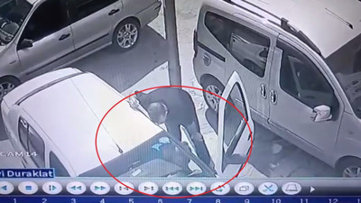 Tamir ederken patladı! Aracın içi bembeyaz oldu…