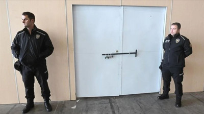 Yurt dışı seçmenlerin oyları bu odalarda korunuyor