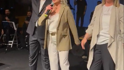 TRT'nin kaymağını yiyen Muazzez Ersoy AKP mitingine çıktı. Yağcılıkta durmak yok yola devam