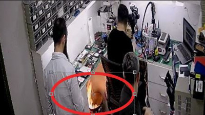 Çöp kutusunda patladı. 3 kişi dondu kaldı