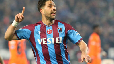 Tahkim Kurulu'ndan flaş Bakasetas kararı. Fenerbahçe maçında yok!