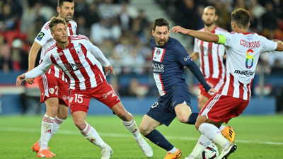 Messi'nin ıslıklandığı maçta PSG 5 attı, Ajaccio küme düştü