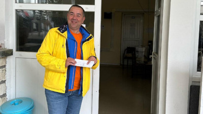 Ata Demirel oyunu kullandı pozunu verdi