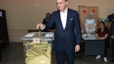 AKP Sözcüsü Ömer Çelik oyunu kullandı