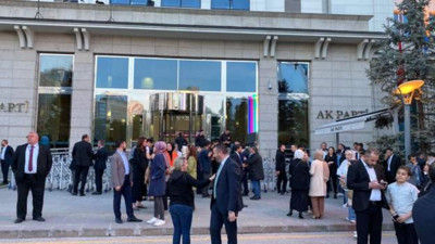 AKP Genel Merkezi'nde bomba araması