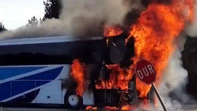 Yolcu otobüsü alev alev yandı (16 Mayıs 2023)
