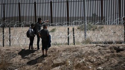 New York belediyesi göçmenleri okulların spor salonlarına yerleştirecek