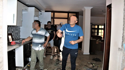 Sahibi ölen tarihi binanın içine girenler gözlerine inanamadı