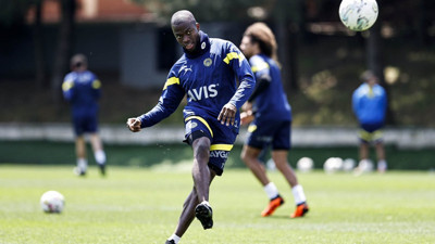 Valencia fişi çekti