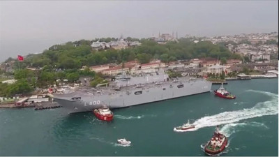 TCG Anadolu'nun Sarayburnu Limanı'na demirledi. MSB görüntüleri paylaştı