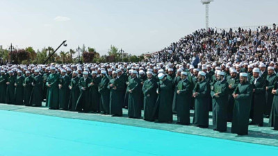 Görüntüler Adıyaman’dan: Menzil’den cübbeli sarıklı icazet töreni