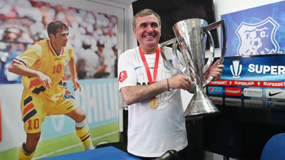 Tarihi geri dönüşle Hagi'nin takımı şampiyon oldu