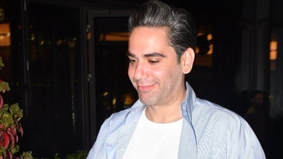 Kadir Doğulu ihanet iddialarına gülücükle yanıt verdi