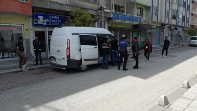 Haber alınamıyordu. Çatı katında asılı bulundu