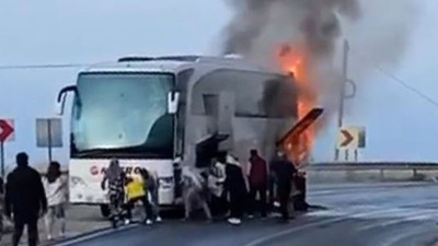 Otobüste can pazarı. 22 yolcu ölümden döndü