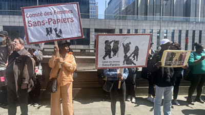 Belçika'da yasal belgesi olmadan yaşayanlar hükümeti protesto etti