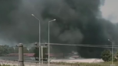 Atatürk Merkez Araştırma Enstitüsü yandı. Duman şehri kapladı