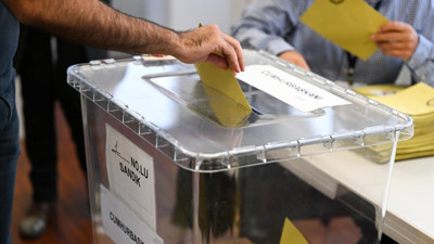 Türkiye ilk kez ikinci tur için sandık başında. Oy verme işlemi başladı