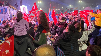 Bağcılar’da seçim kutlaması