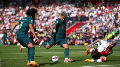 Ligden düşen Southampton Liverpool'a 4 gol attı