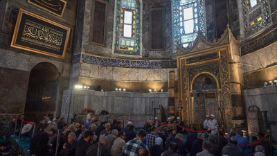 Ayasofya'da İstanbul'un fethi için mevlit okutuldu