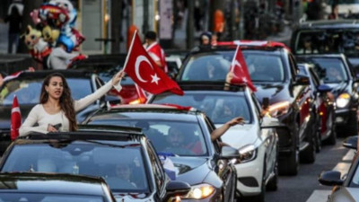 Türkiye’deki seçim gerilimi Almanya’ya sıçradı. 3 yaralı