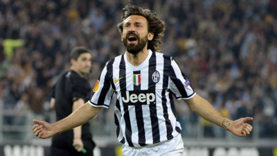 Andrea Pirlo futbolculuğa geri dönüyor
