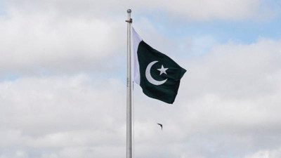 Çocuk felci aşısı yapan sağlık ekibine silahlı saldırı