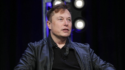 Elon Musk dünyanın en zengini unvanını geri aldı