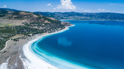 Salda gölüne bir hançer daha. NASA'nın “ayakkabı ile bile girilmemeli" dediği can çekişen Salda'ya kötülüğe doyulmadı