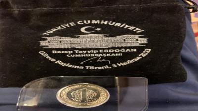 Erdoğan'ın göreve başlaması dolayısıyla hatıra parası basıldı