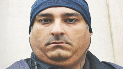 Güldür Güldür oyuncusu sokağın adını görünce espriyi patlattı