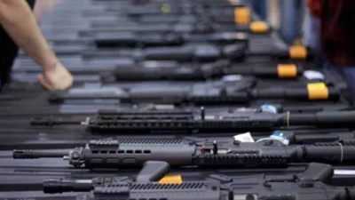 Türkiye'ye kaçak yollarla giren yabancılar internetten silah satıyor. Eski emniyet müdüründen flaş açıklama. CIA ayrıntısı da var