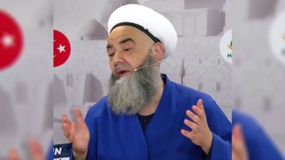 Hocanın hızına cemaati yetişemiyor. Cübbeli’nin dönemden döneme değişen demokrasi anlayışı