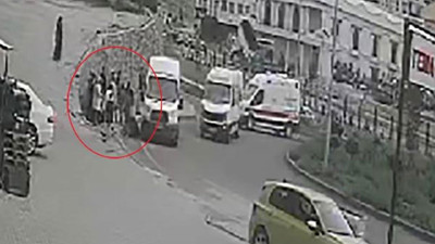 Heimlich manevrası ile hayata döndürdü