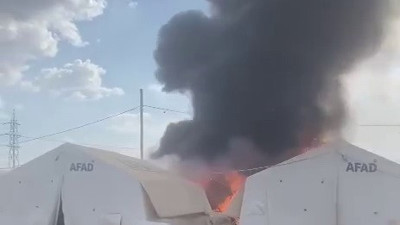 Çadır kent alev aldı