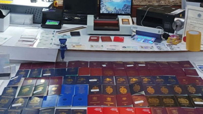 İstanbul'da sahte pasaport operasyonu