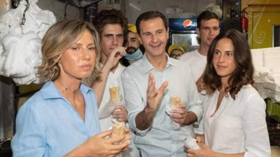 Esad savaş var denilen ülkesinin sokaklarında dürüm yiyerek gezdi. Milyonlarca Suriyeli ise Türkiye'de cirit atıyor