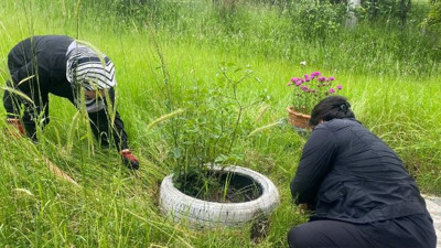 Gündüz yatıyor gece köyleri basıyor. Köylüler yardım istedi