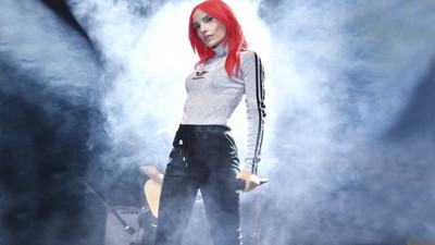 Gülşen ezber bozdu. Açılsa da gündem kapansa da gündem oluyor