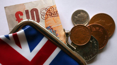 İngiliz ekonomistlere göre ülkede resesyon riski azaldı