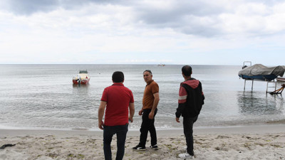 Serinlemek için girdiği denizde kaybolan üniversiteli aranıyor