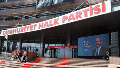 CHP'de 9 il başkanı kazan kaldırdı