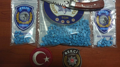 Motosikletli uyuşturucu kuryesi aranıyor