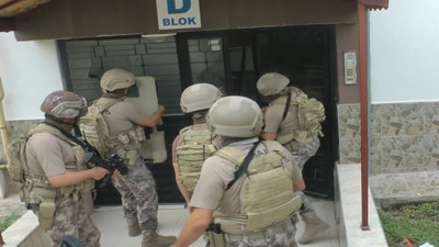 Mersin'de FETÖ mahrem yapılanmasına operasyon: 28 şüpheli aranıyor